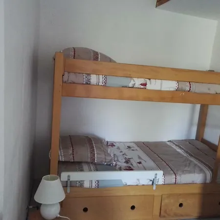 De Champflorin Tatil Evi